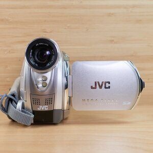 Vintage JVC GR-D231U MiniDV Digital Camcorder / Made in Japan / Read Description